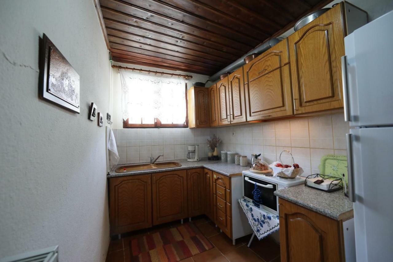 Dora'S House At Agios Germanos Prespes Guest House Exterior photo